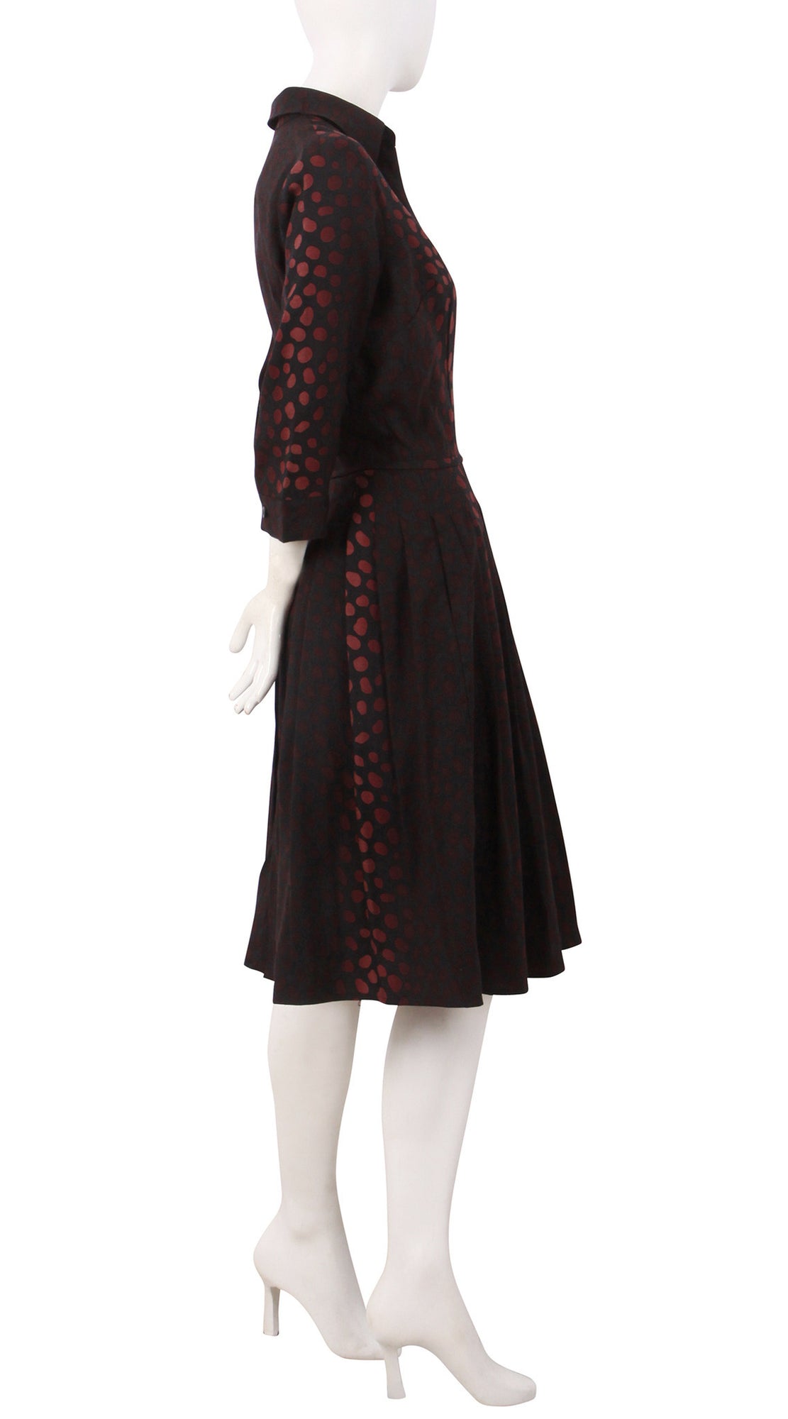 3/4 Sleeve | Black Jaguar Black | Dark Black Burgundy | Right | Shirt Dress By Samantha Sung