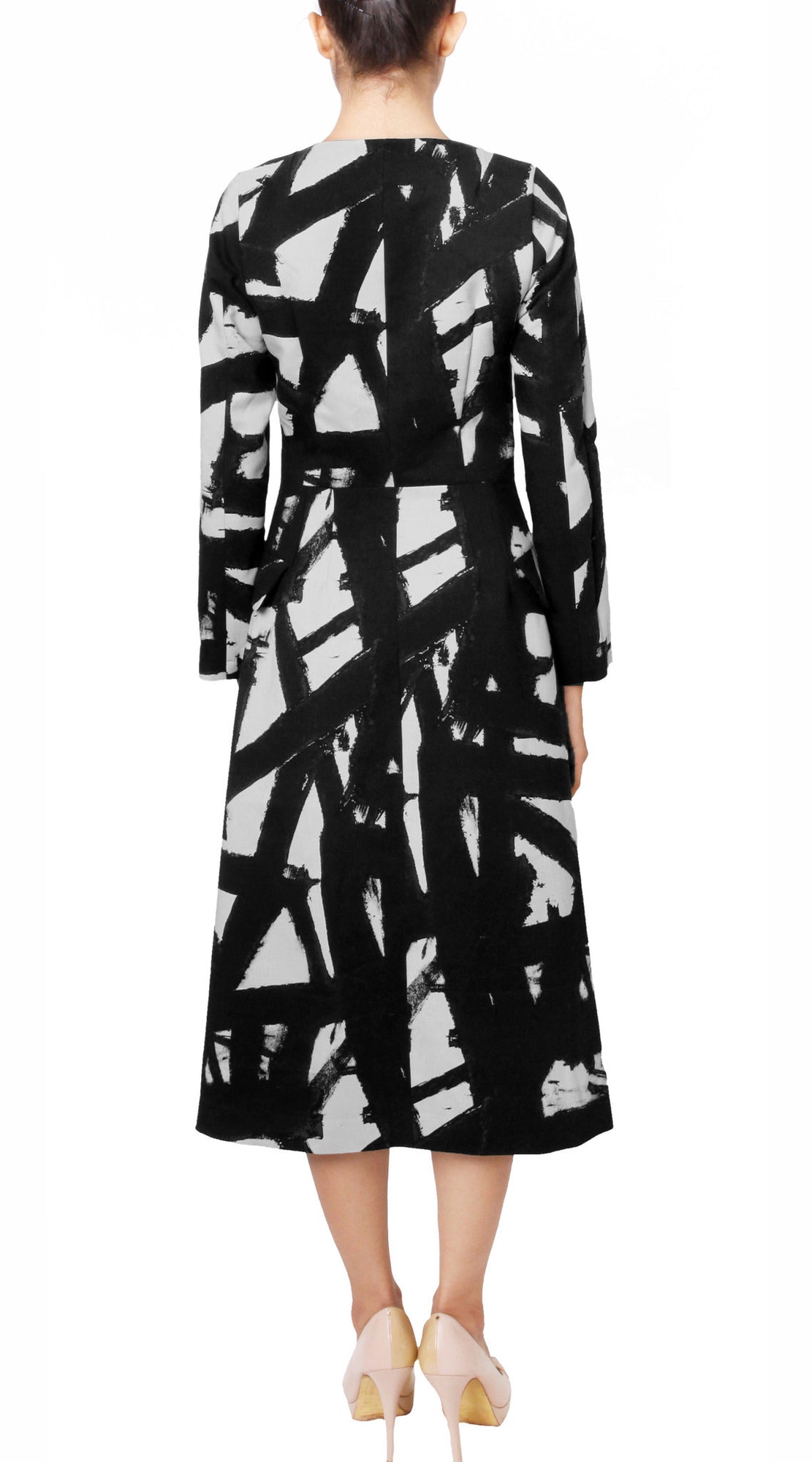 Long Sleeve | Kline | White Black | Back | Coat By Samantha Sung
