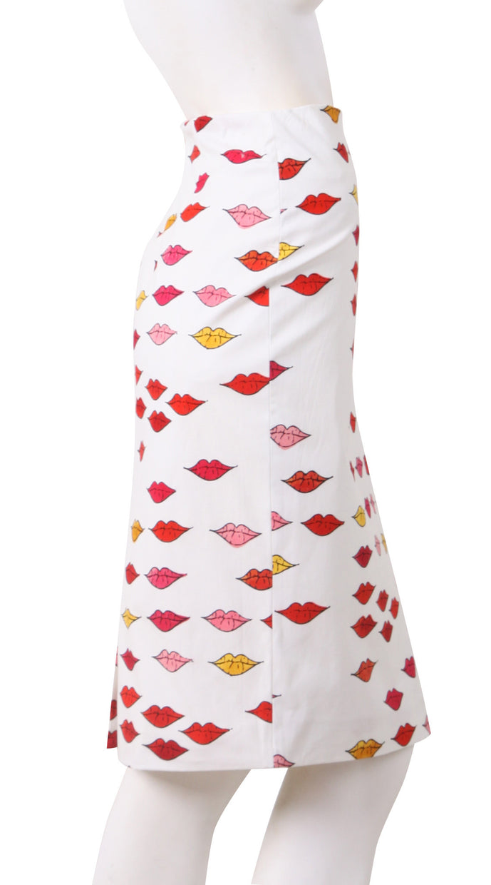 Regular | Warhole Lips | White Indian Red | Right | Skirt By Samantha Sung